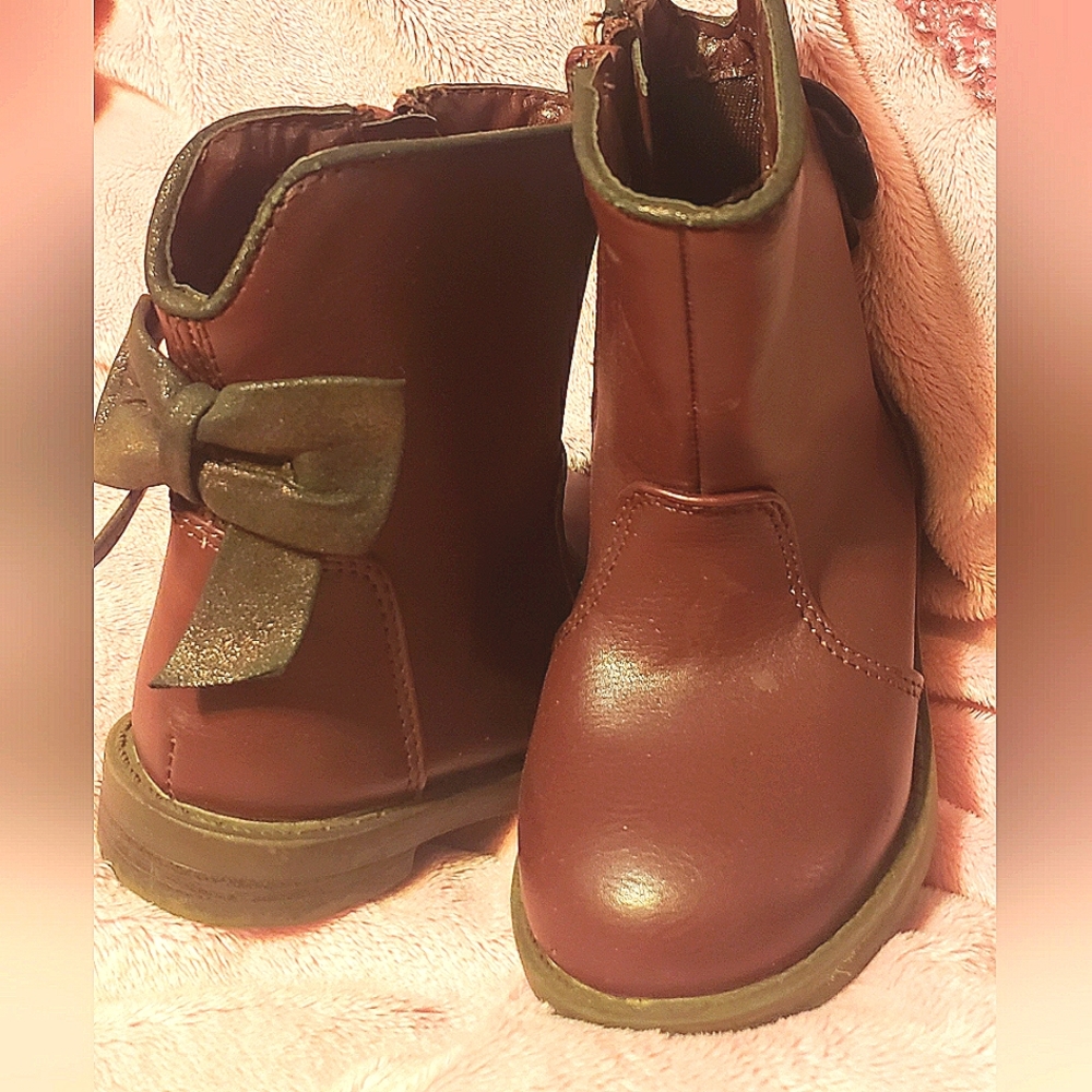 Toddler Cat & Jack fashion boots